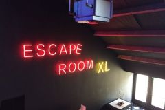 Neonletters-Escape-Room